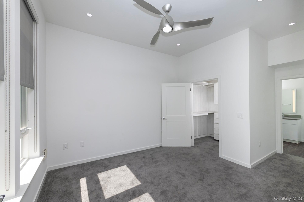 119 Searing Avenue - Photo 9