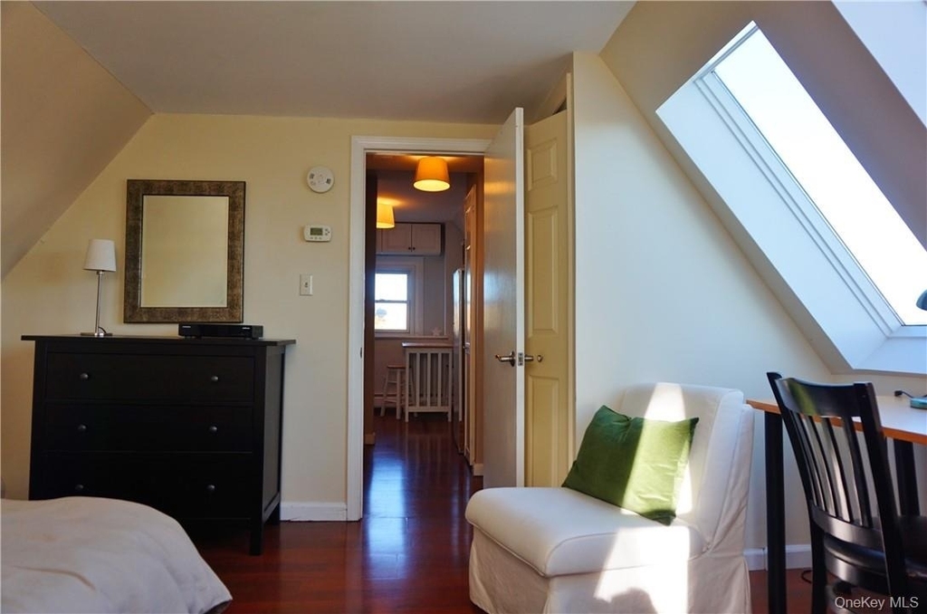 19 Main Street - Photo 4