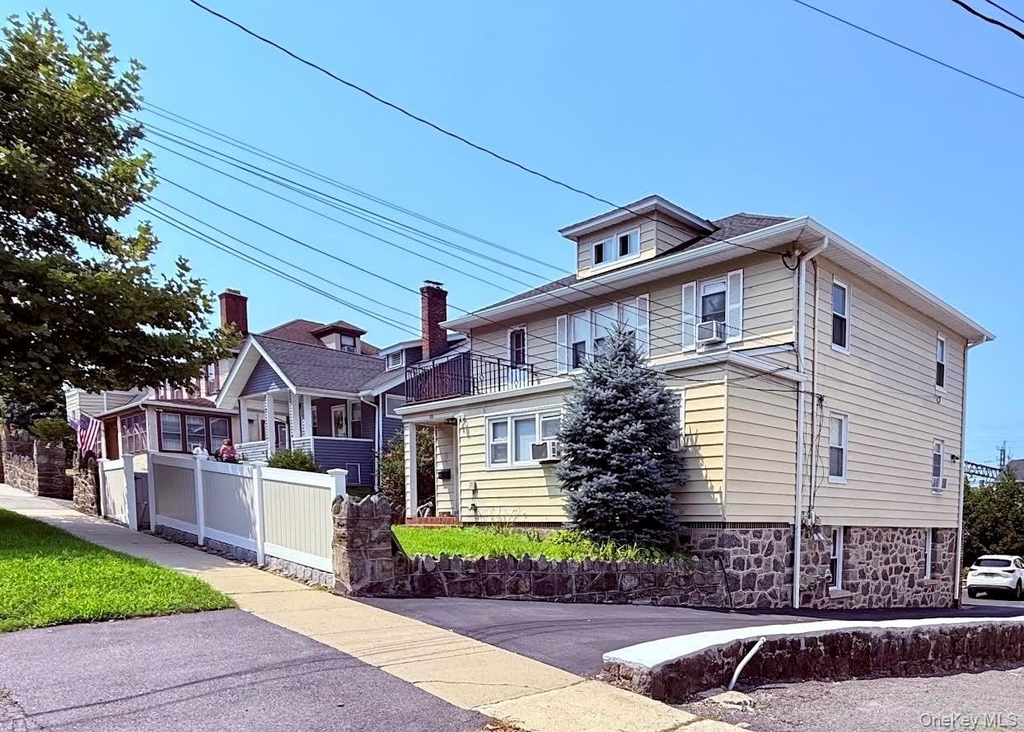 313 Stanley Avenue - Photo 17