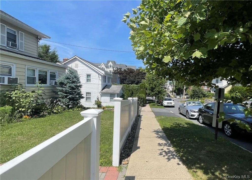 313 Stanley Avenue - Photo 16