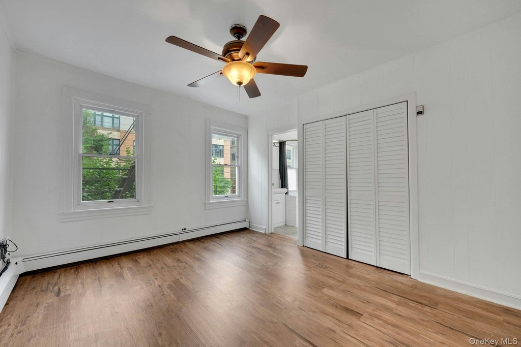 437 Warburton Avenue - Photo 13