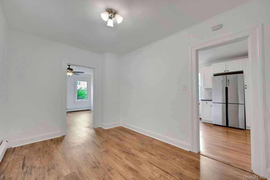 437 Warburton Avenue - Photo 12