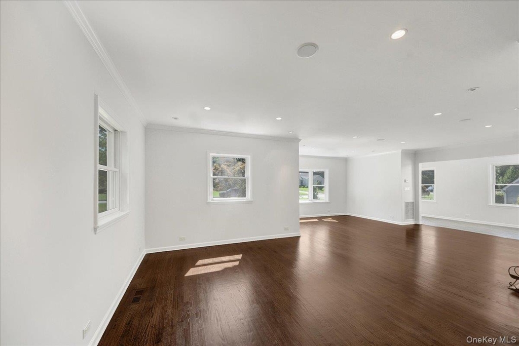 20 Plymouth Road - Photo 11