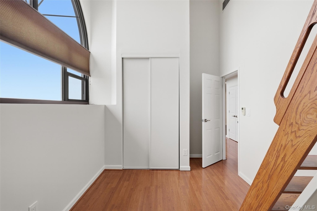 185 W Park Avenue - Photo 14
