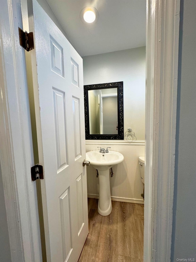 33 Fowler Avenue - Photo 7