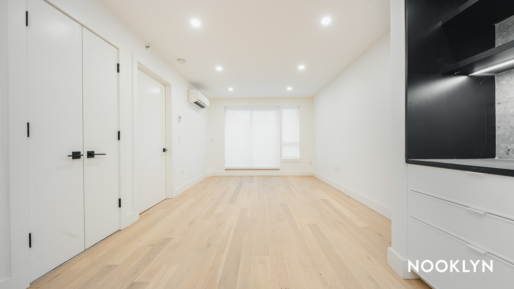 1901 10th Ave 11215 - Photo 4