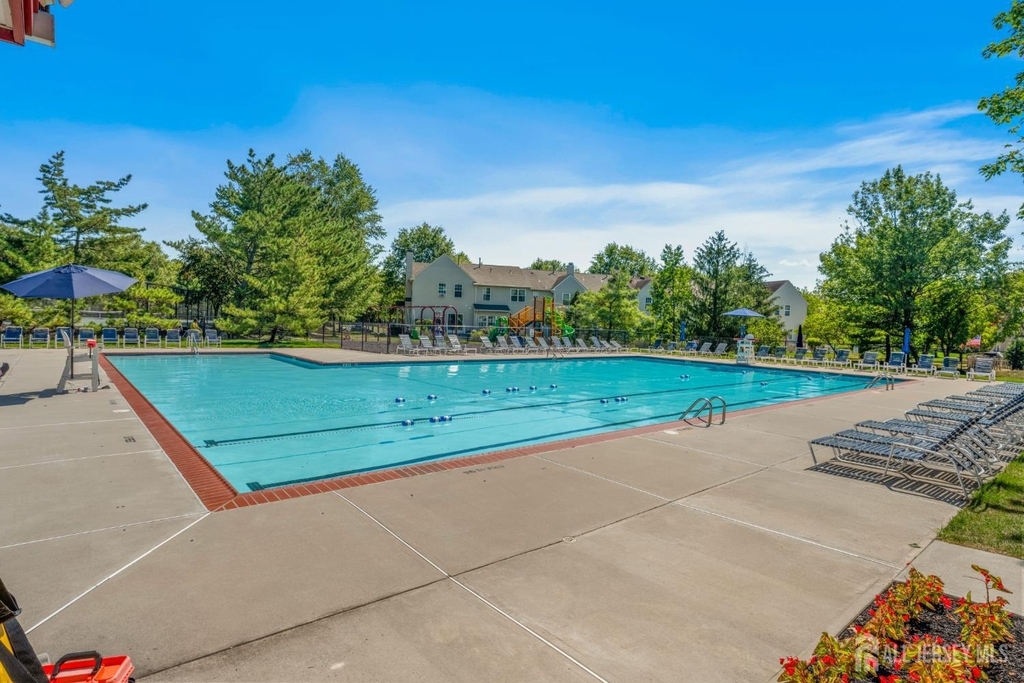 15 Faxon Drive - Photo 33