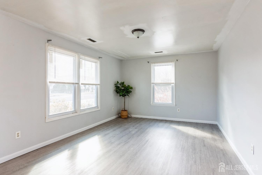 58 Dodd Street - Photo 2