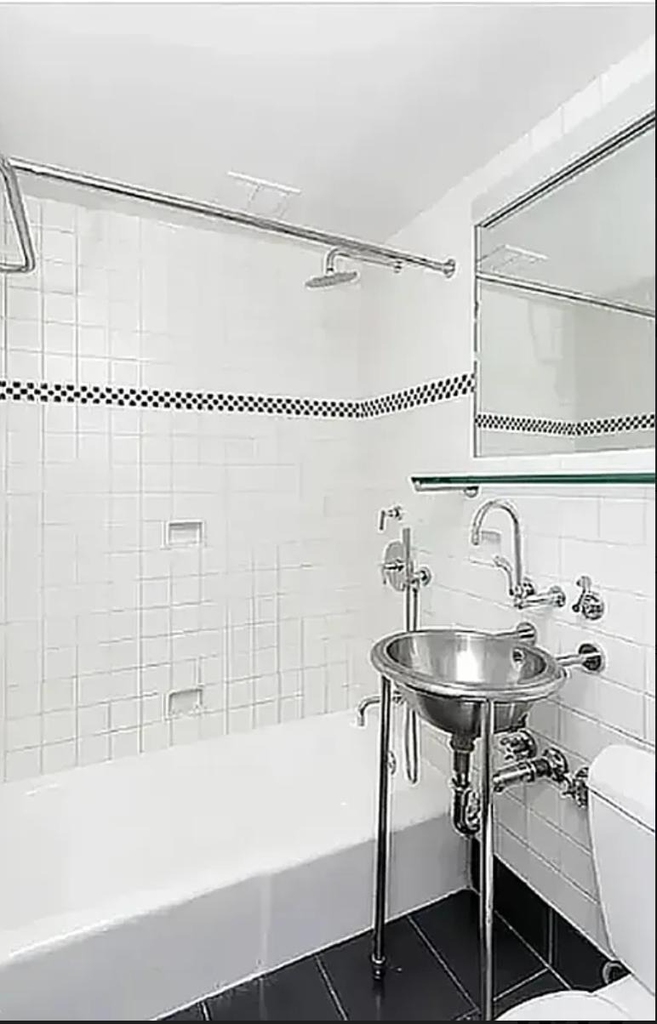 237 Madison Avenue - Photo 5