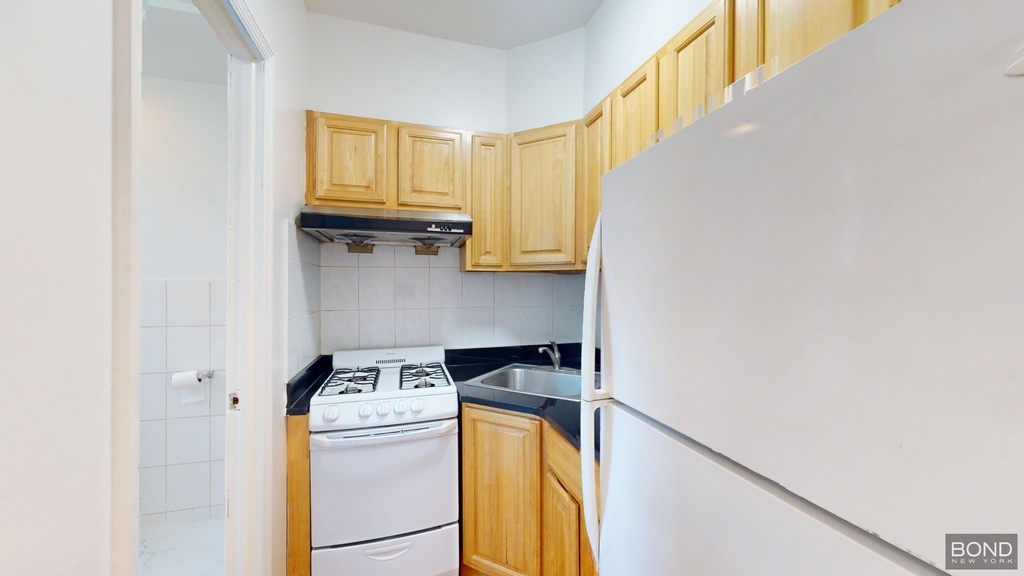 20 Spring Street - Photo 1