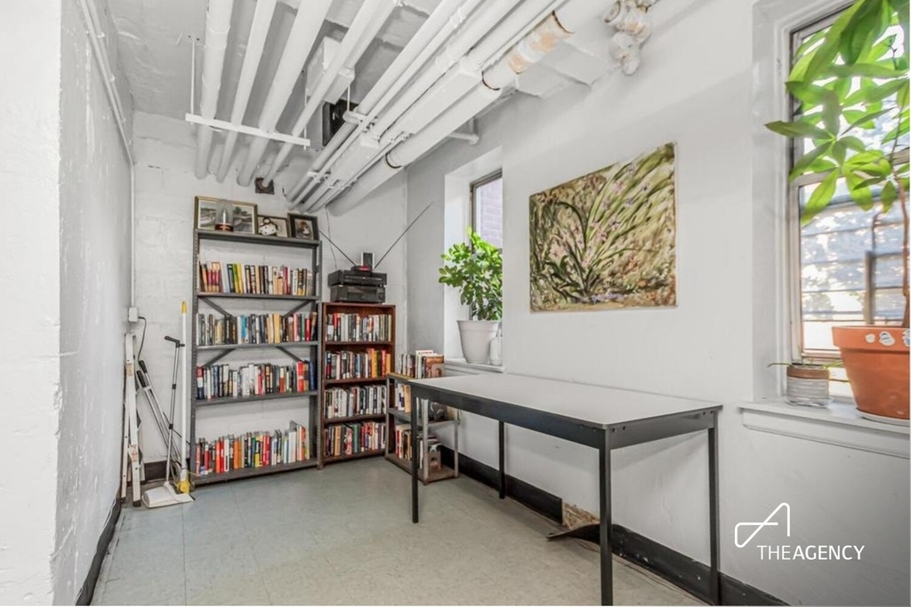 3050 Fairfield Avenue - Photo 10