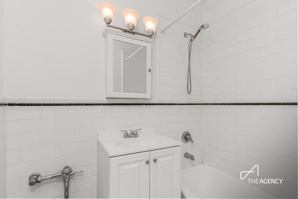 3050 Fairfield Avenue - Photo 6