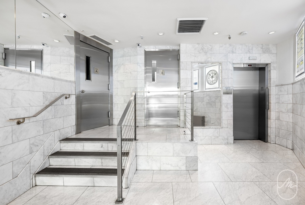 127 4th Avenue - Photo 8