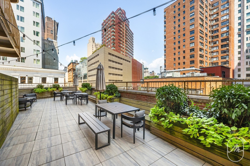 127 4th Avenue - Photo 6