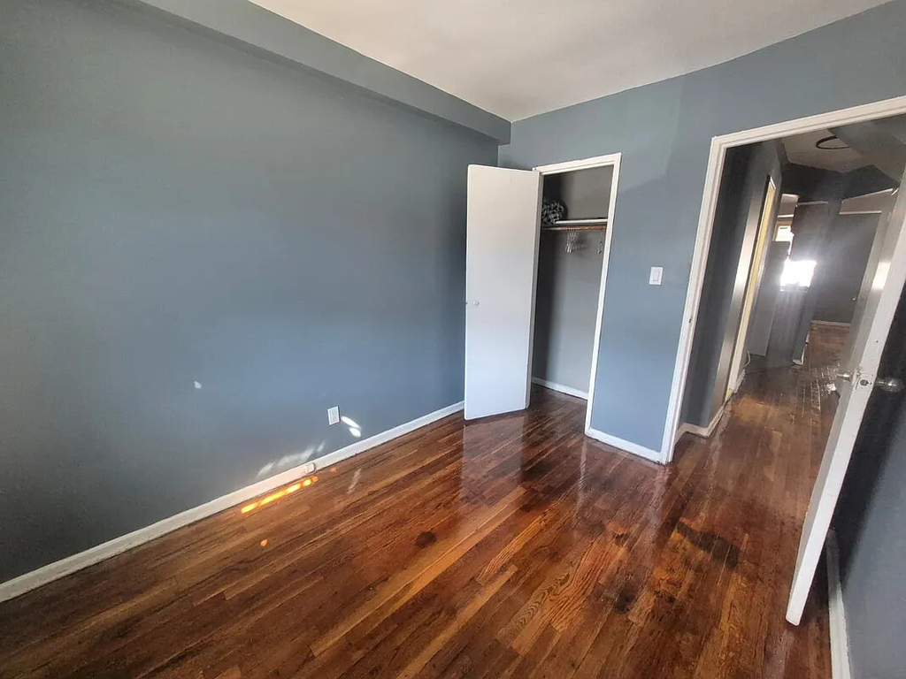 1322 E 87th Street - Photo 4