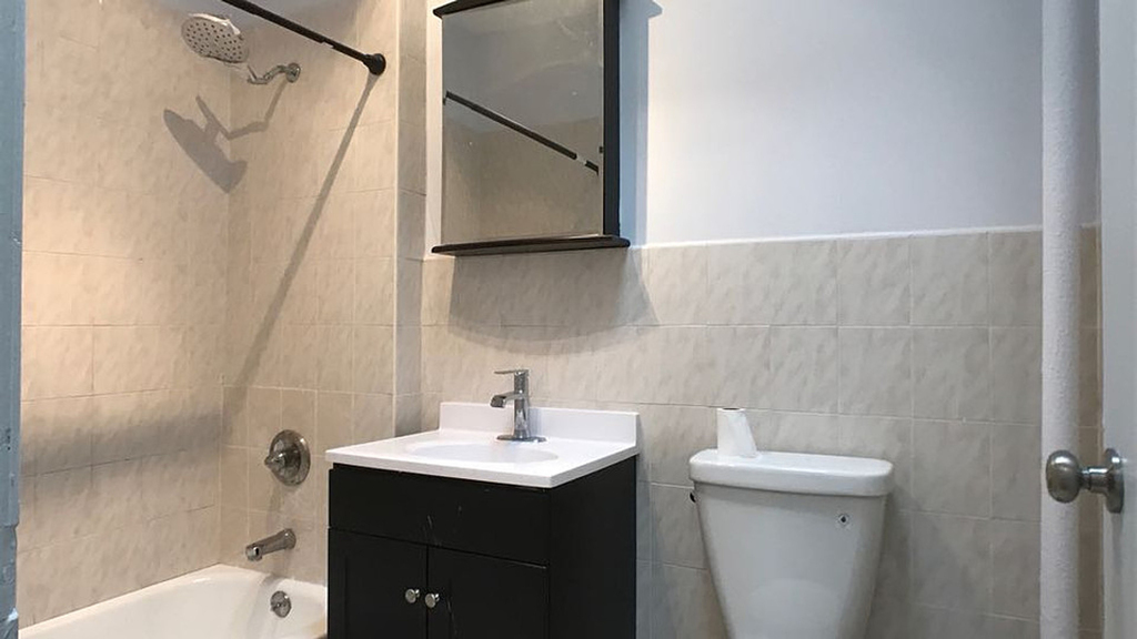 75A Maujer St 11206 - Photo 1