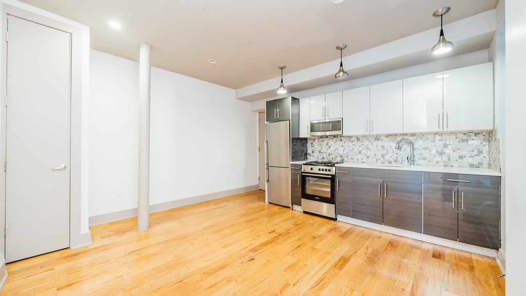 292 Bedford Ave 11249 - Photo 12