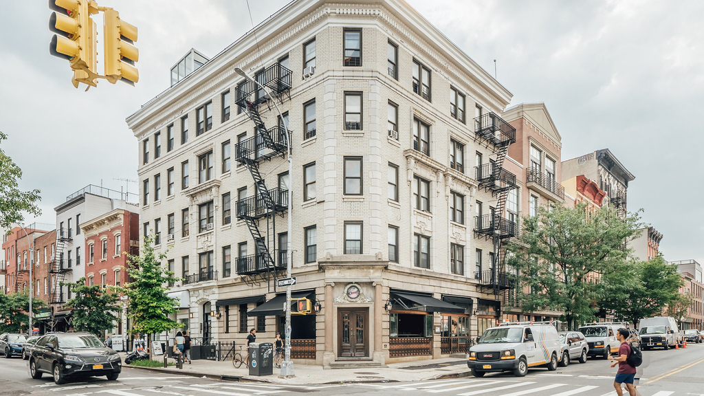 292 Bedford Ave 11249 - Photo 8