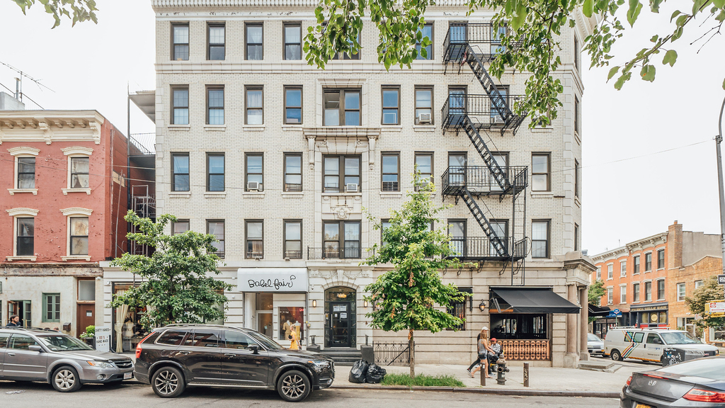 292 Bedford Ave 11249 - Photo 10