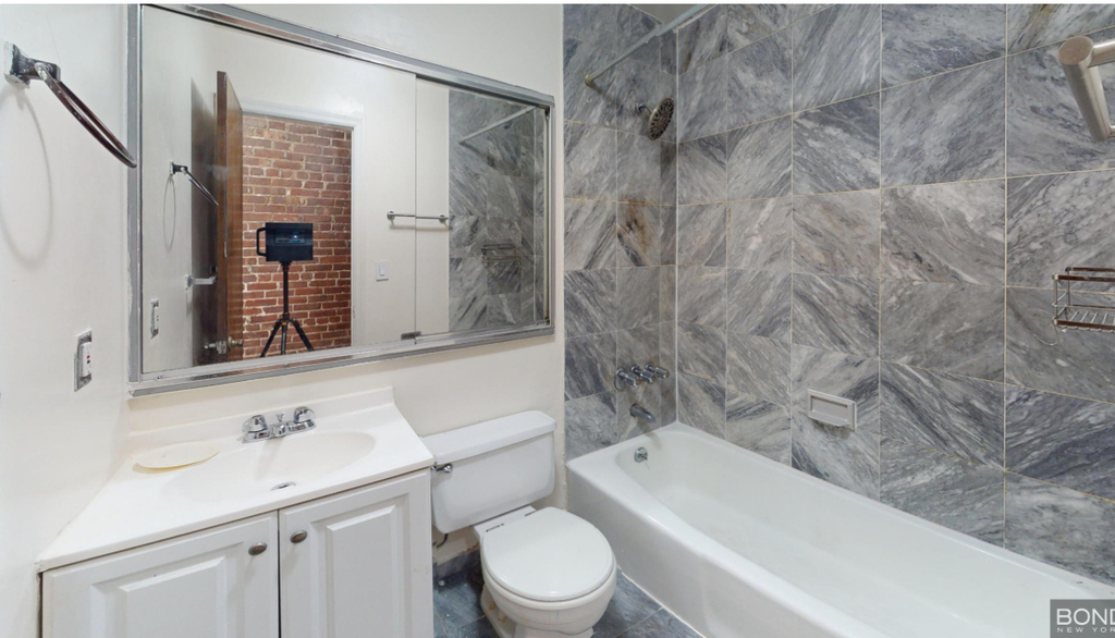 West 80th Street - Photo 5