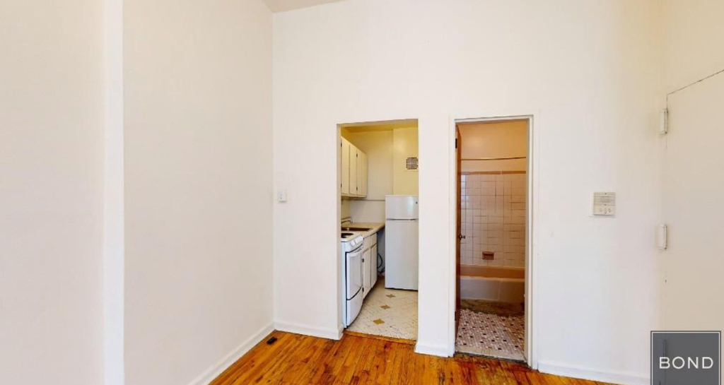 West 73rd Street - Photo 3