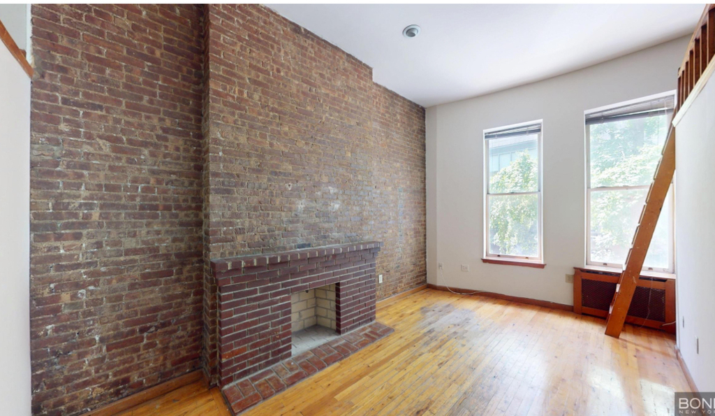 West 93rd Street - Photo 0
