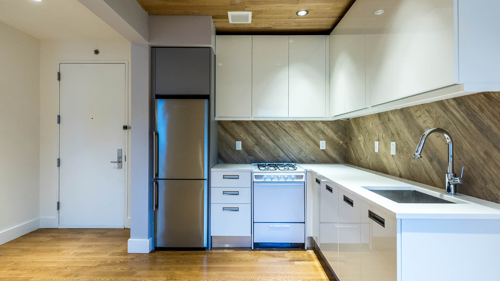 69 Ten Eyck St 11206 - Photo 1