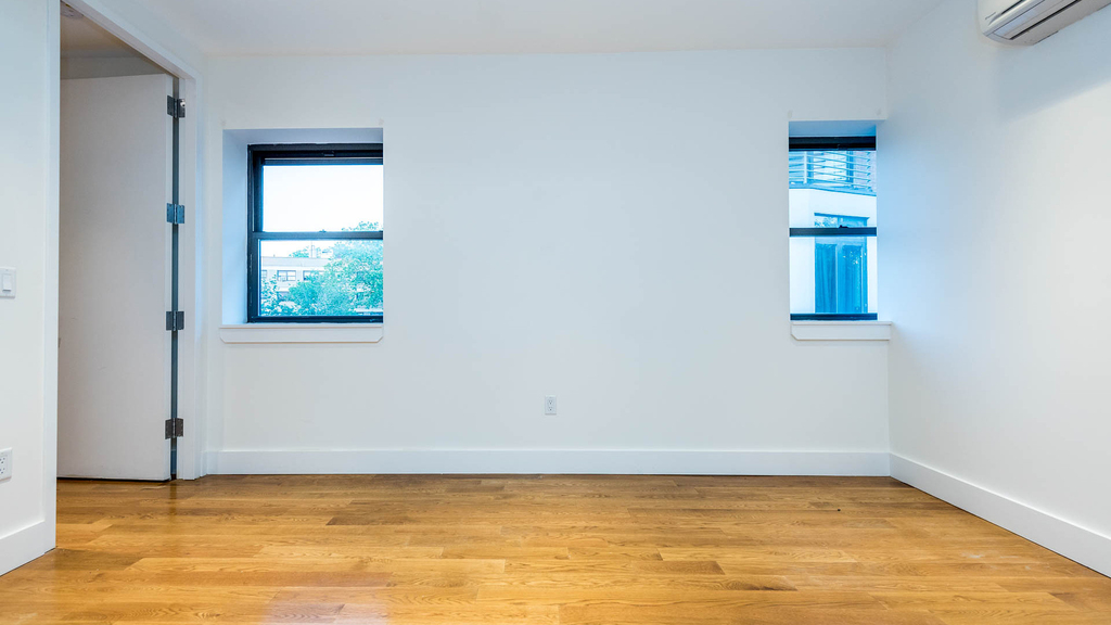69 Ten Eyck St 11206 - Photo 14