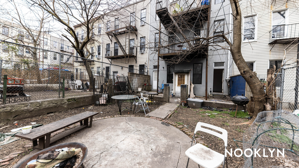 78 Starr St 11237 - Photo 11