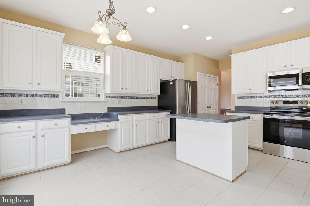 341 Bullskin Street - Photo 10