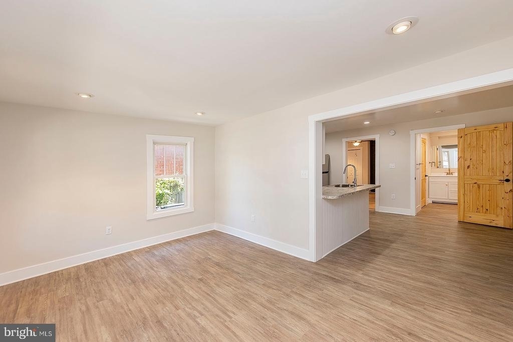 550 N Loudoun Street - Photo 14