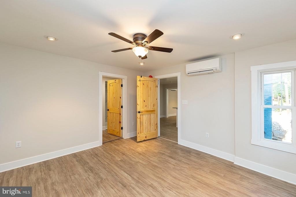 550 N Loudoun Street - Photo 7