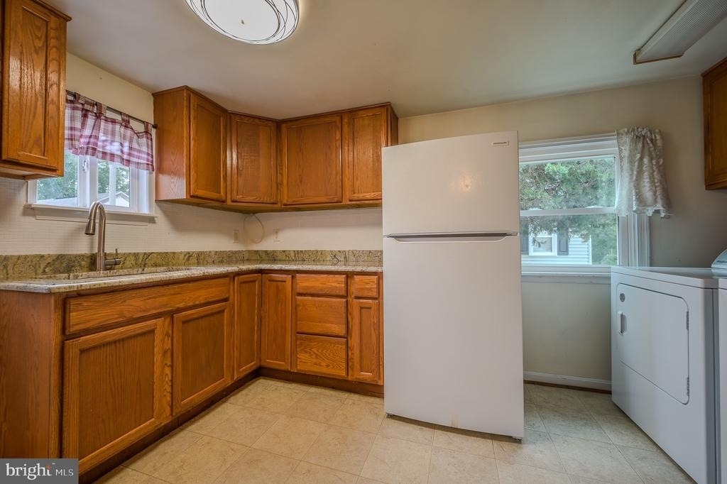 51 Virginia Avenue - Photo 5
