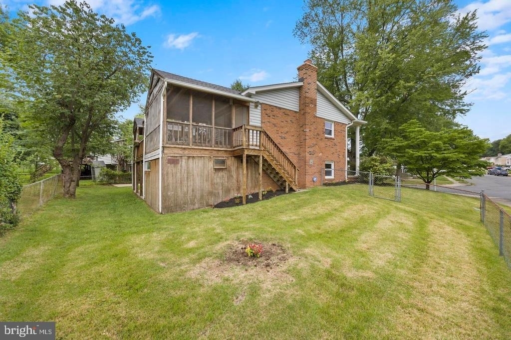 13501 Kelmont Court - Photo 36