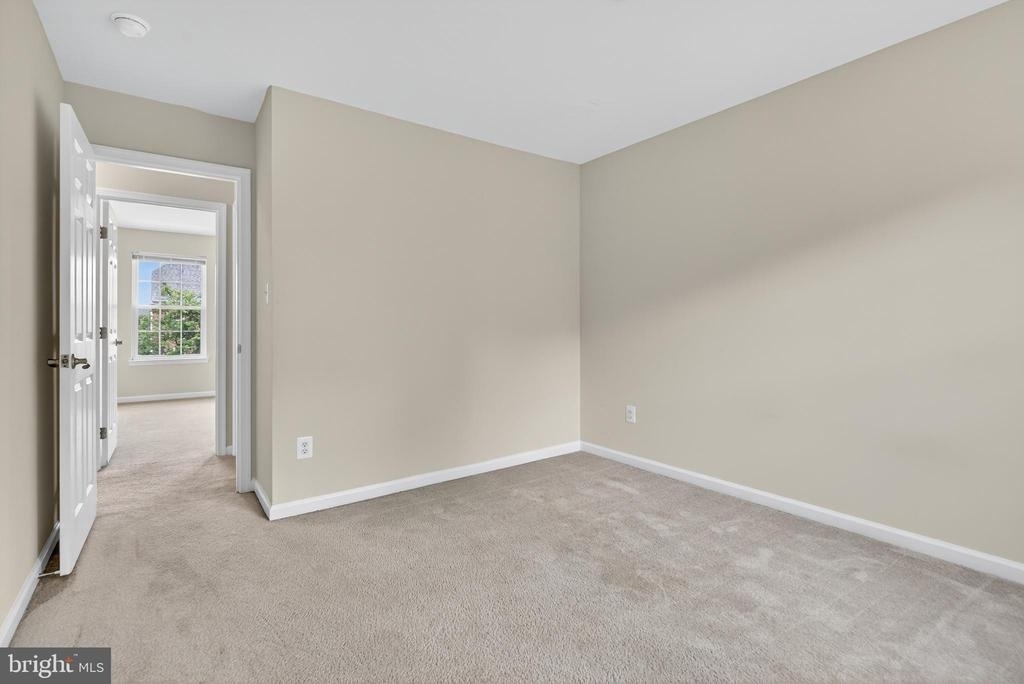 7629 Hamelin Lane - Photo 35