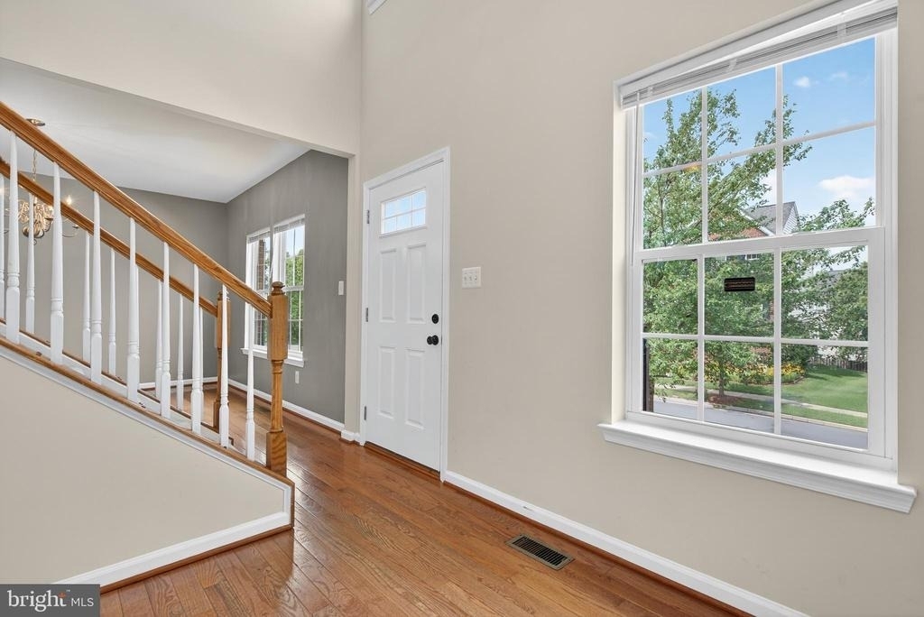 7629 Hamelin Lane - Photo 4