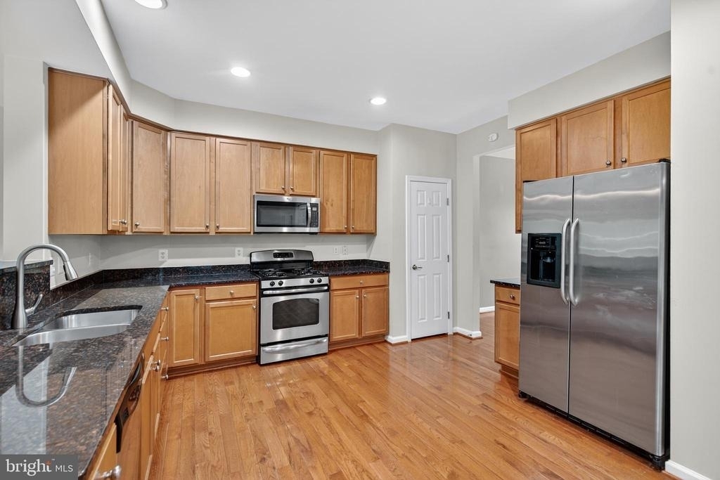 7629 Hamelin Lane - Photo 8