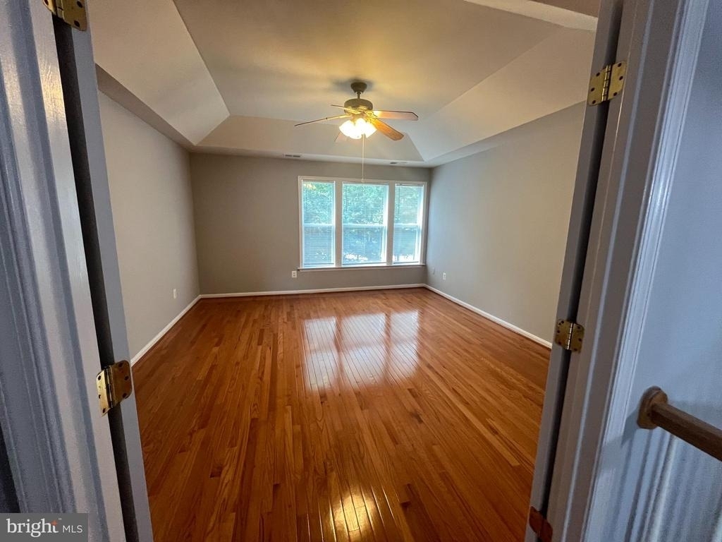 47670 Loweland Terrace - Photo 11