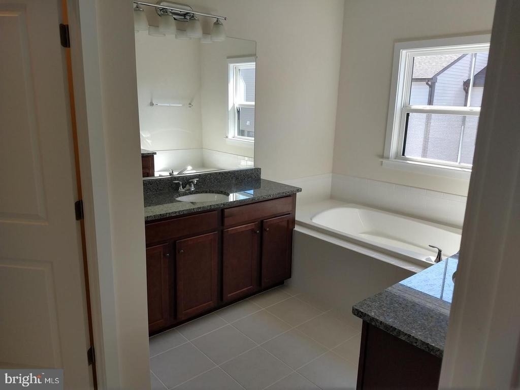 42287 Crawford Terrace - Photo 8