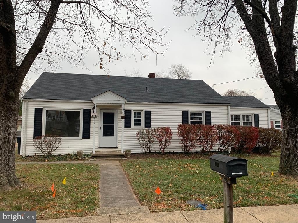 110 Pershing Avenue Nw - Photo 0