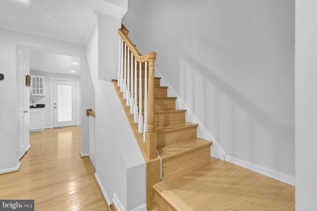 7113 Latour Court - Photo 6