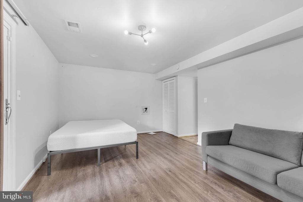7113 Latour Court - Photo 16