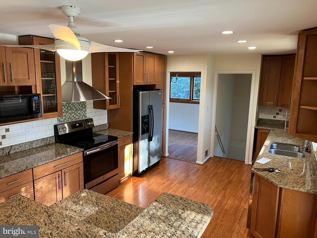 604 Yeonas Drive Sw - Photo 5