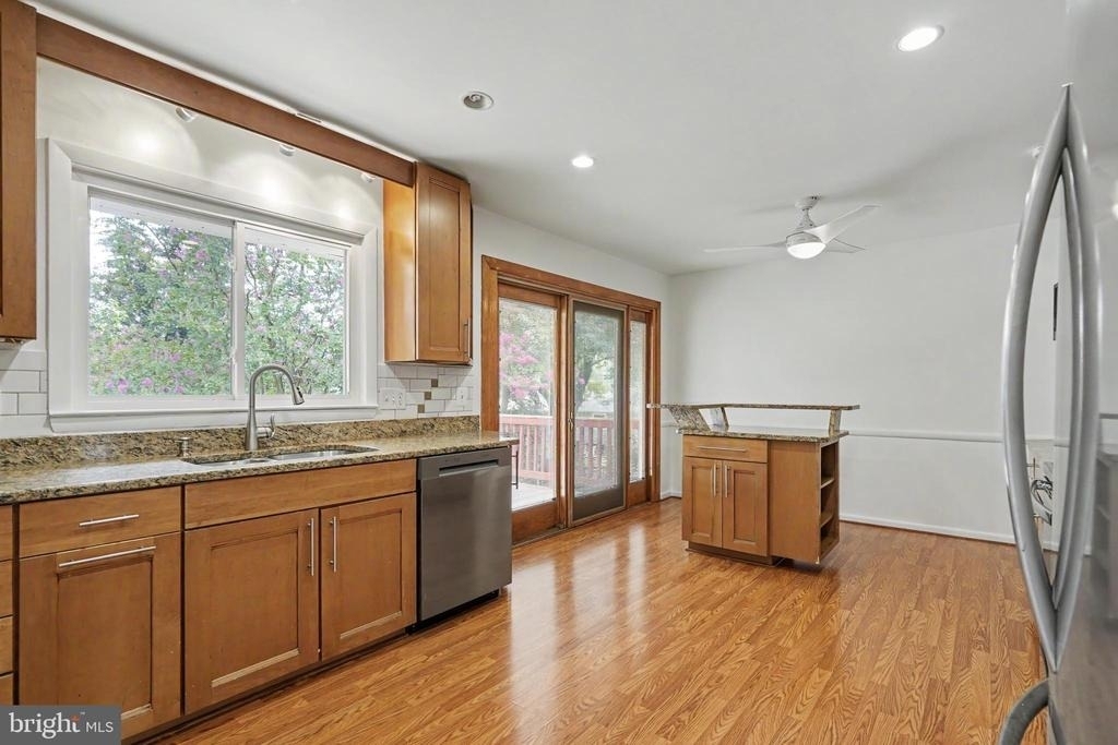 604 Yeonas Drive Sw - Photo 8