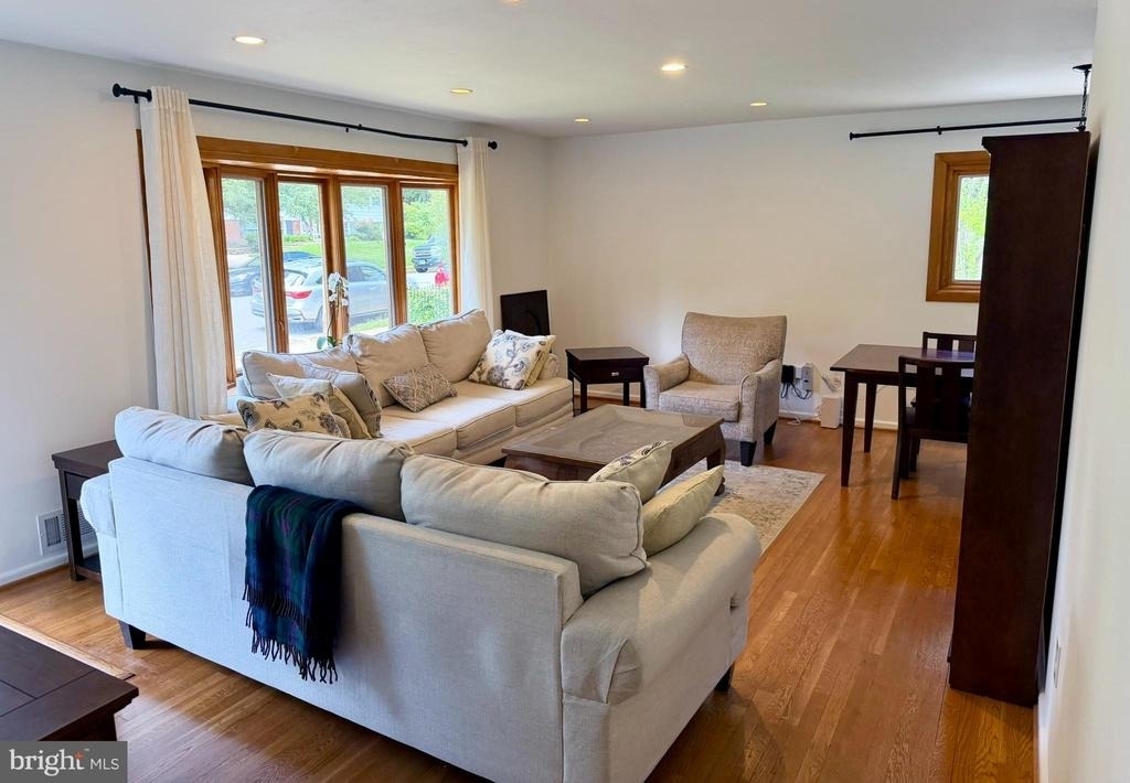 604 Yeonas Drive Sw - Photo 3