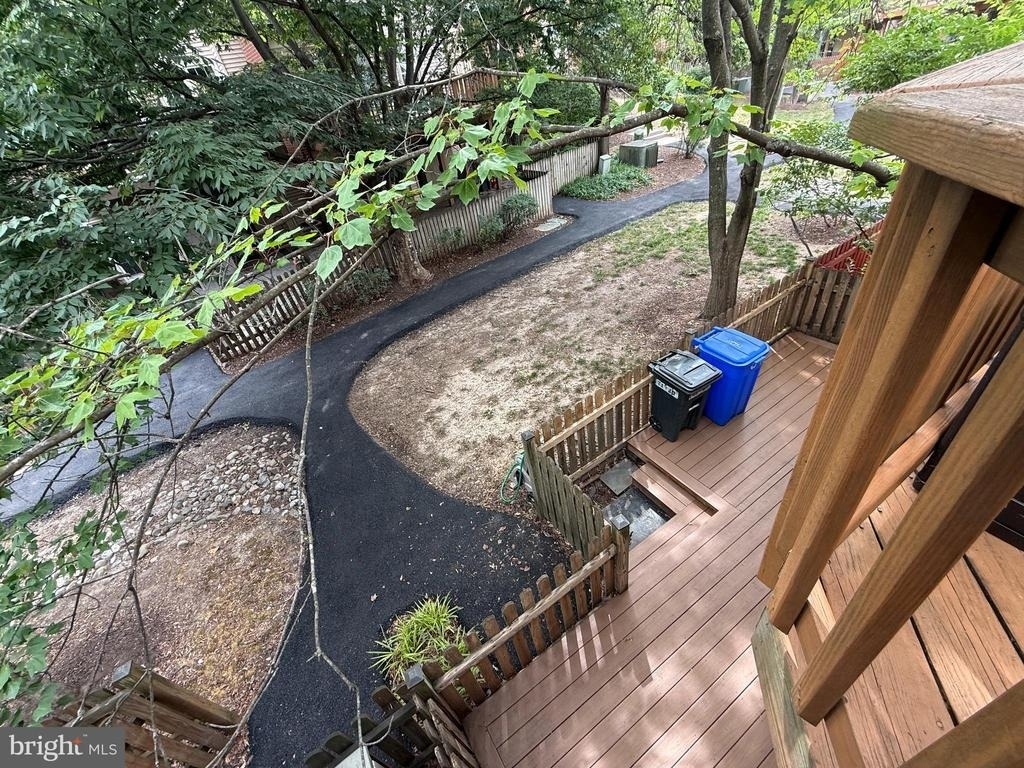 5832 Apsley House Court - Photo 24