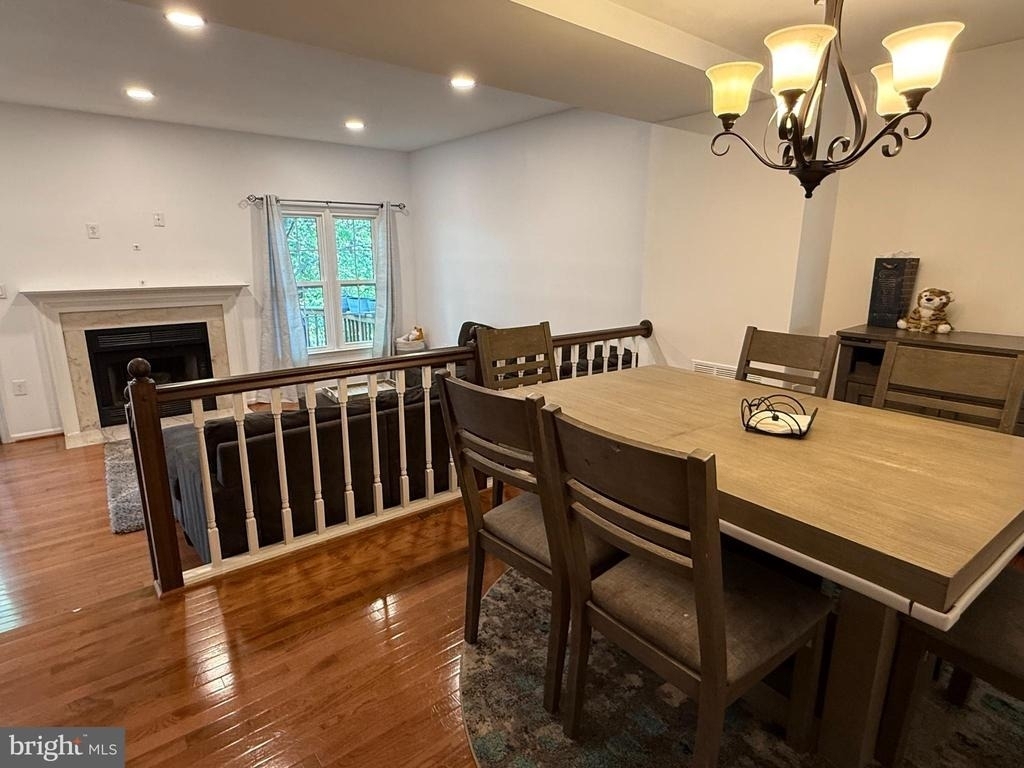 5832 Apsley House Court - Photo 9