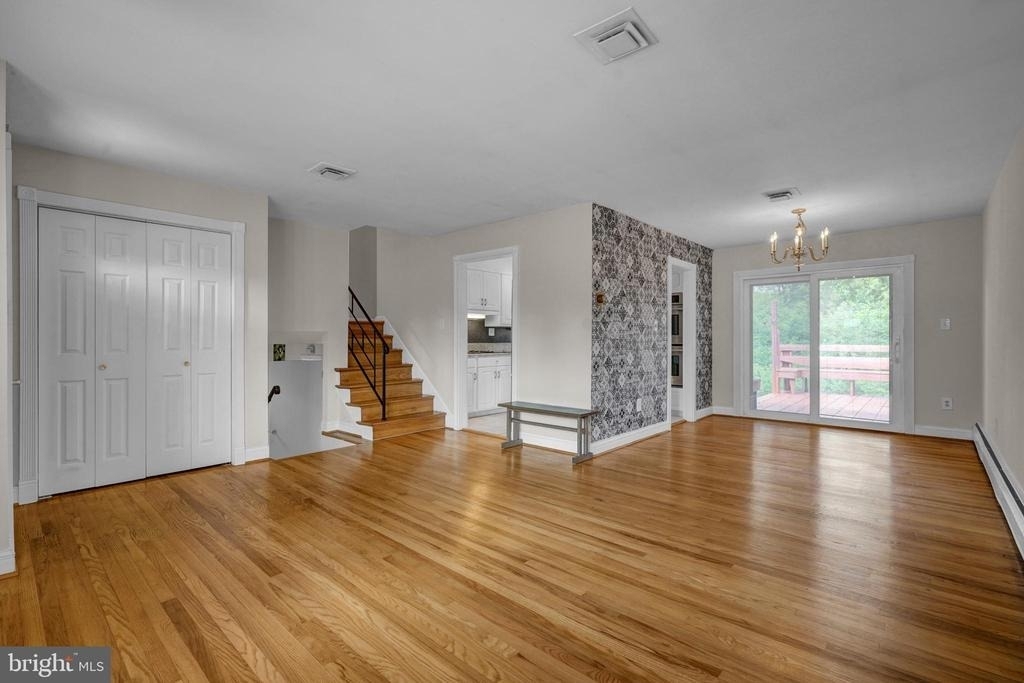 8905 Valley Forge Drive - Photo 6