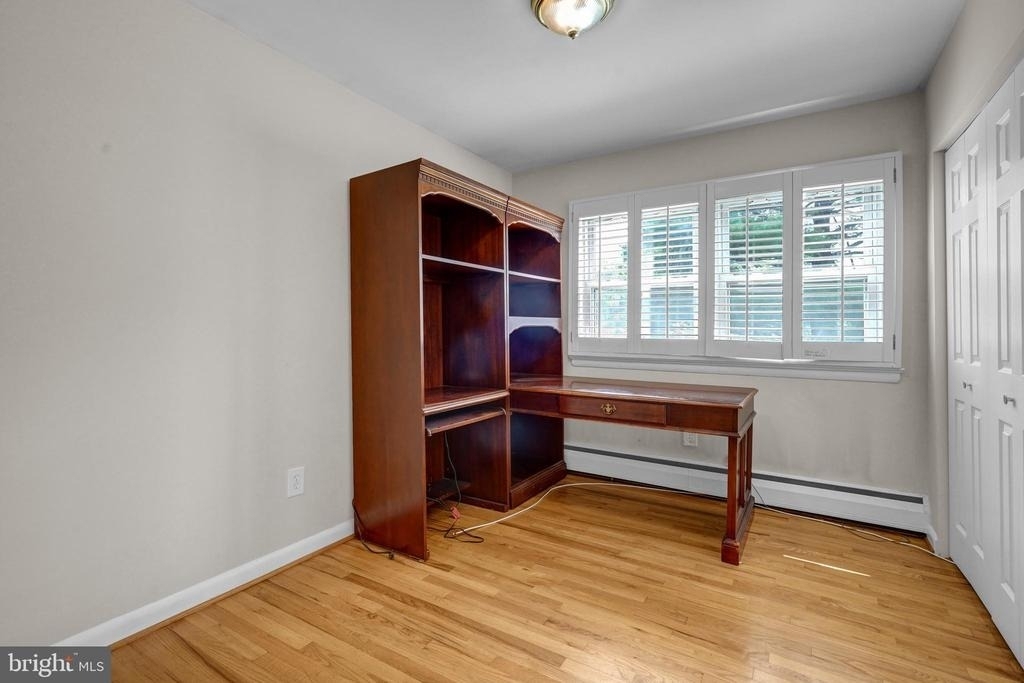 8905 Valley Forge Drive - Photo 13