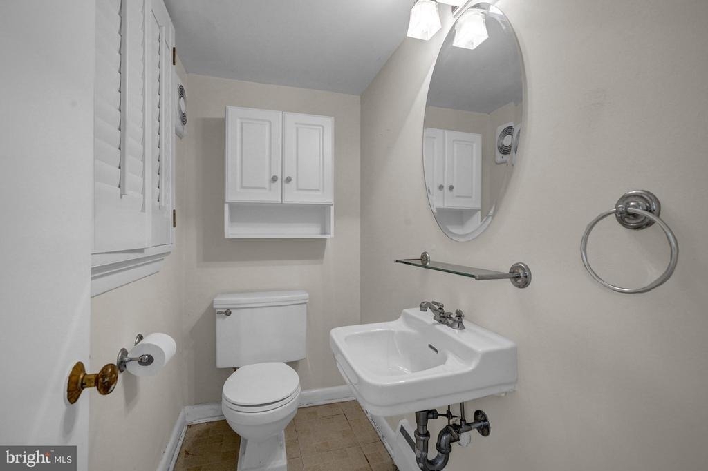8905 Valley Forge Drive - Photo 22